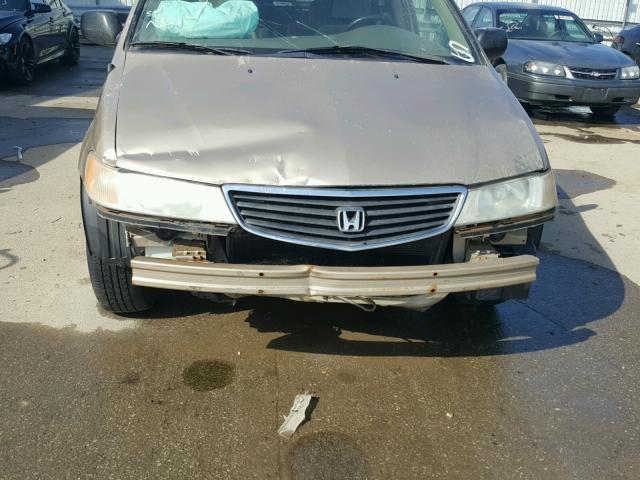 2HKRL1852YH565238 - 2000 HONDA ODYSSEY LX GOLD photo 9