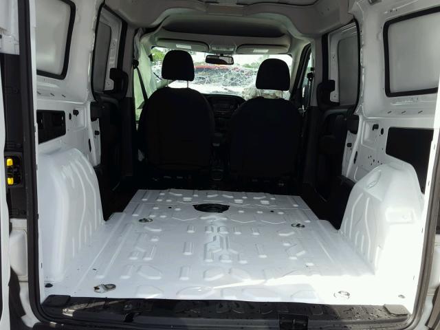 ZFBERFAB8H6E49651 - 2017 RAM PROMASTER 白色 照片 6