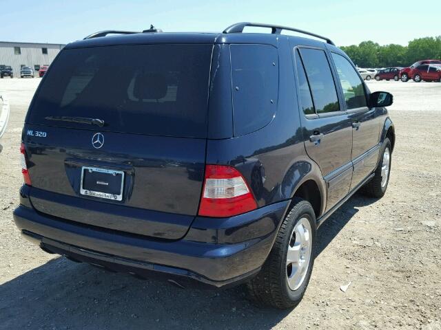 4JGAB54E12A322852 - 2002 MERCEDES-BENZ ML 320 BLUE photo 4