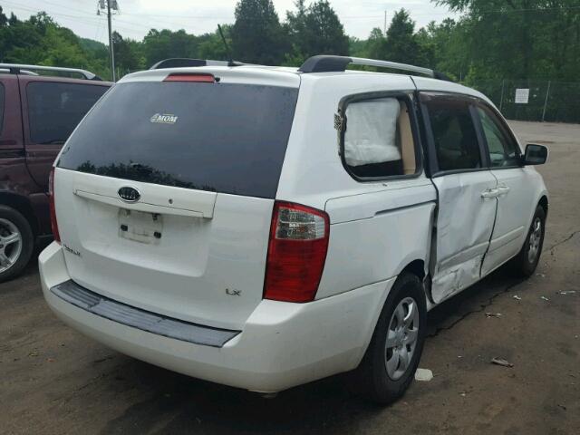 KNDMB233196318393 - 2009 KIA SEDONA EX WHITE photo 4