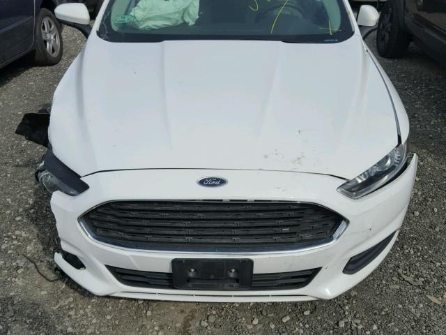 1FA6P0G75F5102579 - 2015 FORD FUSION S WHITE photo 7