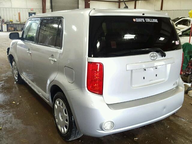 JTLKE50EX81052572 - 2008 TOYOTA SCION XB SILVER photo 3