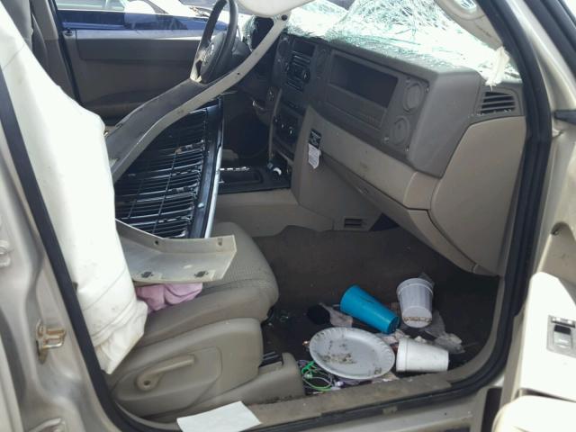 1J8HG48P87C633807 - 2007 JEEP COMMANDER SILVER photo 5