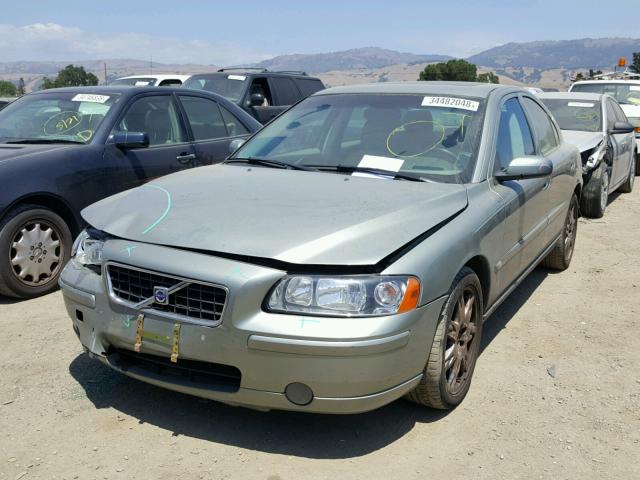 YV1RS592162525580 - 2006 VOLVO S60 2.5T SILVER photo 2