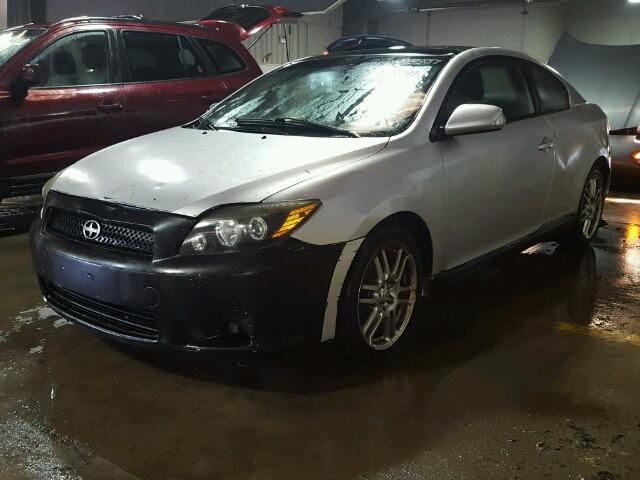 JTKDE167780224318 - 2008 TOYOTA SCION TC SILVER photo 2