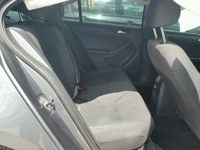 3VW2K7AJ9DM318654 - 2013 VOLKSWAGEN JETTA BASE GRAY photo 6