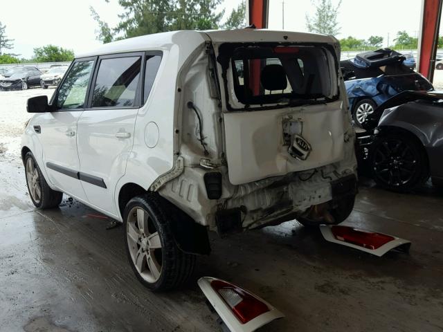 KNDJT2A62D7486656 - 2013 KIA SOUL + WHITE photo 3