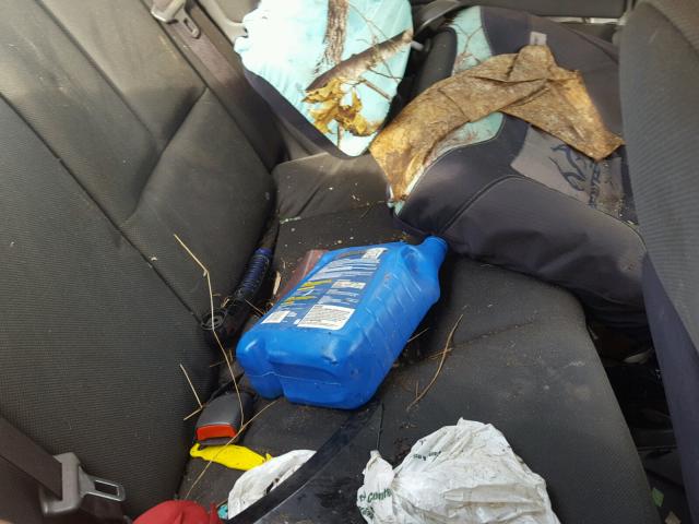 2G2WP522751183639 - 2005 PONTIAC GRAND PRIX SILVER photo 6