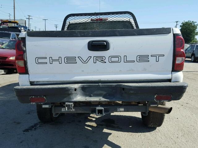 1GCHC29U36E215640 - 2006 CHEVROLET SILVERADO WHITE photo 10