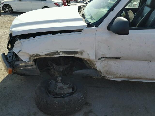 1GCHC29U36E215640 - 2006 CHEVROLET SILVERADO WHITE photo 9