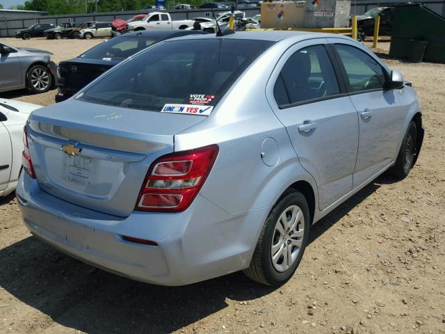 1G1JB5SH9H4126594 - 2017 CHEVROLET SONIC LS 青绿色 照片 4