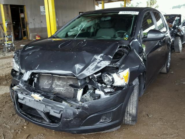 1G1JA6SH2G4152767 - 2016 CHEVROLET SONIC LS GRAY photo 2