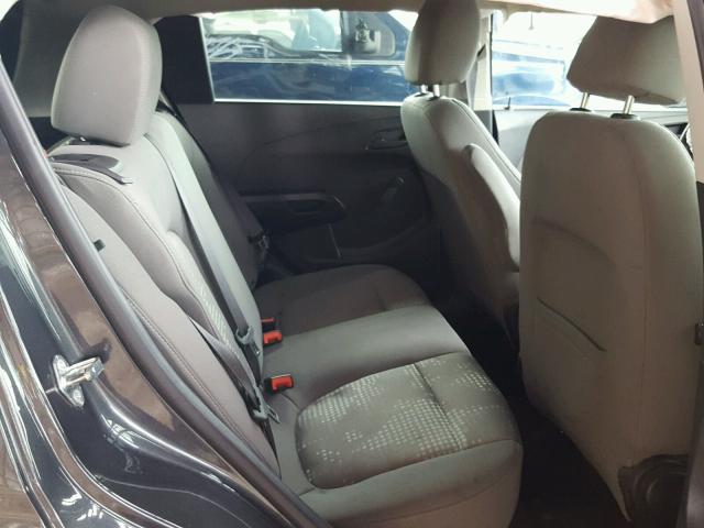 1G1JA6SH2G4152767 - 2016 CHEVROLET SONIC LS GRAY photo 6
