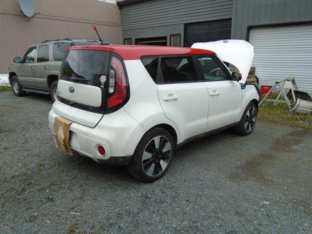 KNDJP3A54H7434534 - 2017 KIA SOUL + TWO TONE photo 4