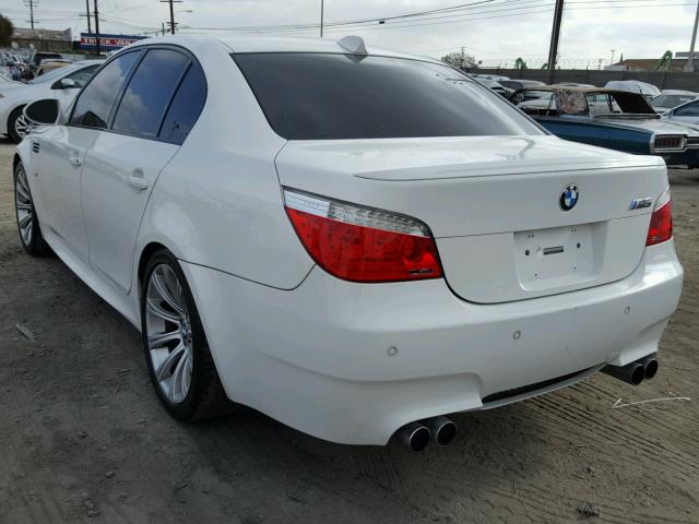 WBSNB9C58AC043442 - 2010 BMW M5 WHITE photo 3