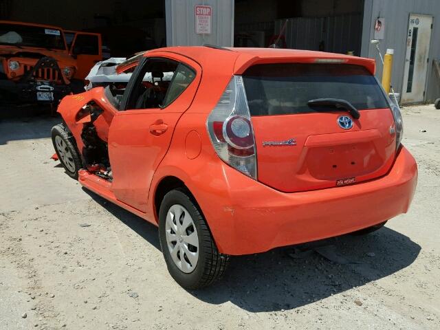 JTDKDTB36D1052044 - 2013 TOYOTA PRIUS C ORANGE photo 3