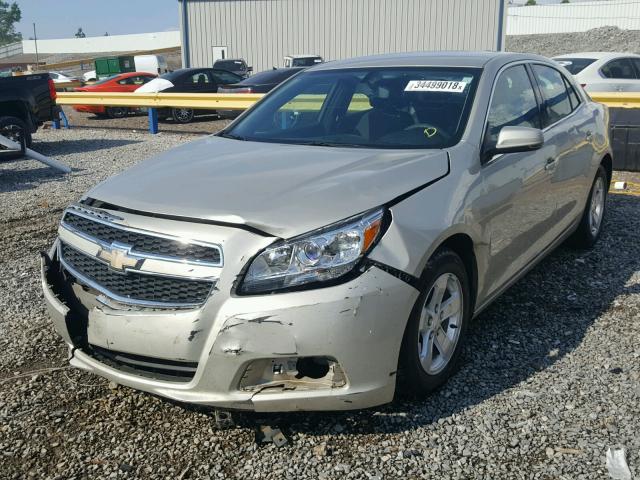1G11C5SA9DF327040 - 2013 CHEVROLET MALIBU 1LT ბეჟი ფოტო 2