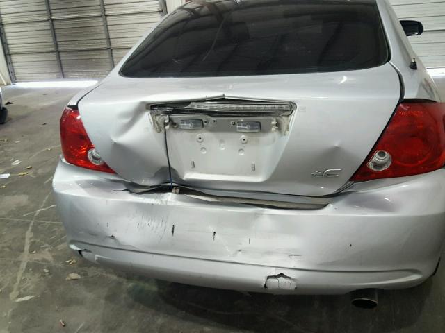 JTKDE167050027647 - 2005 TOYOTA SCION TC 银色 照片 9