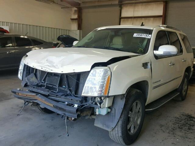 1GYFK63837R132940 - 2007 CADILLAC ESCALADE L WHITE photo 2