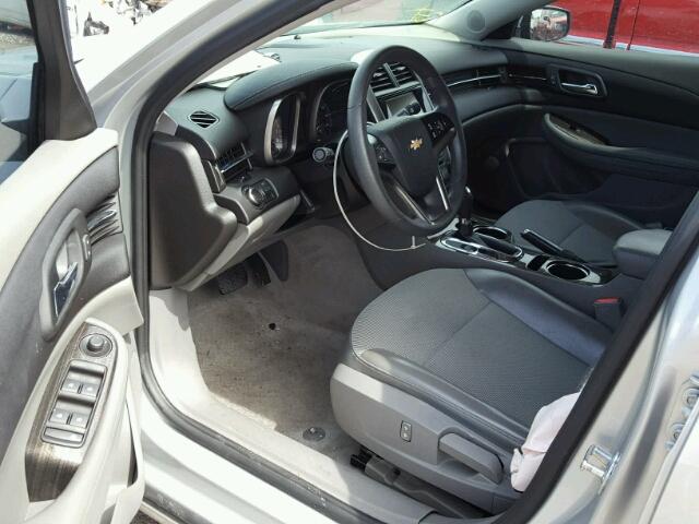 1G11C5SA2GF142915 - 2016 CHEVROLET MALIBU LIM 银色 照片 9