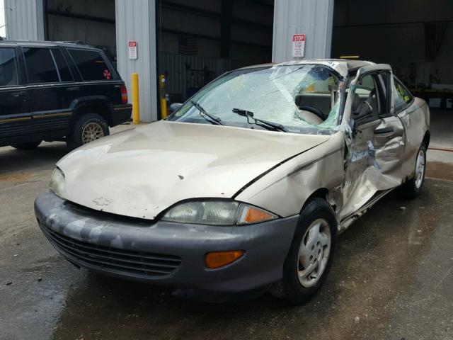 1G1JC1243VM147097 - 1997 CHEVROLET CAVALIER B TAN photo 2