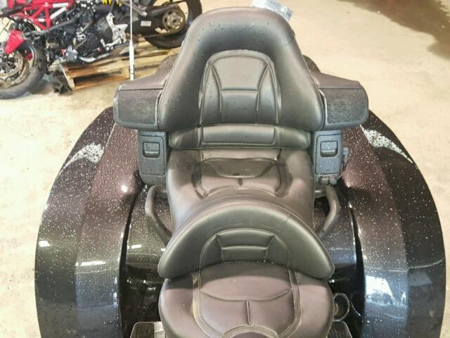 1HFSC47L0AA901782 - 2010 HONDA GL1800 BLACK photo 6