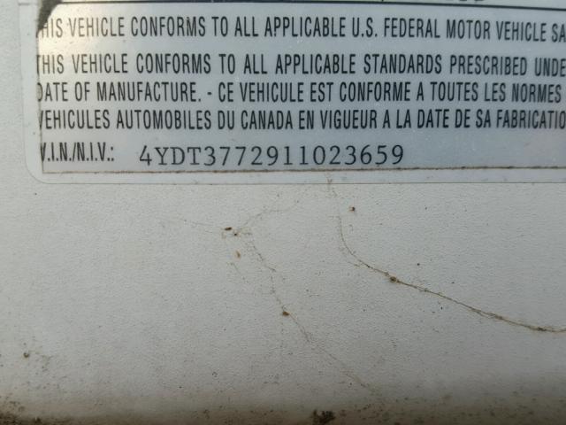 4YDR3772911023659 - 2001 KEYSTONE SPRINTER თეთრი ფოტო 10