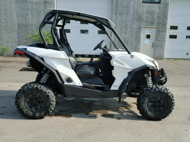 3JBPGAP25FJ000111 - 2015 CAN-AM MAVERICK 1 WHITE photo 1