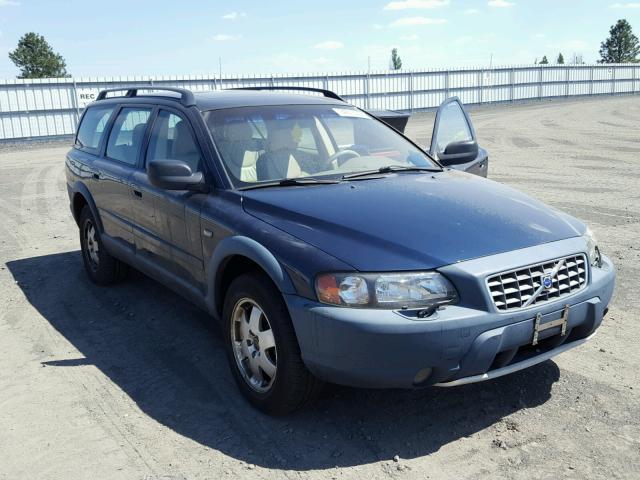 YV1SZ58D321057075 - 2002 VOLVO V70 XC BLUE photo 1