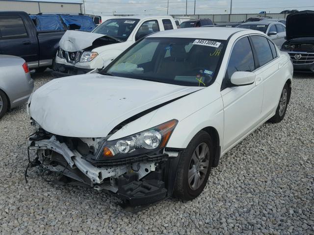 1HGCP2F6XCA017162 - 2012 HONDA ACCORD SE WHITE photo 2