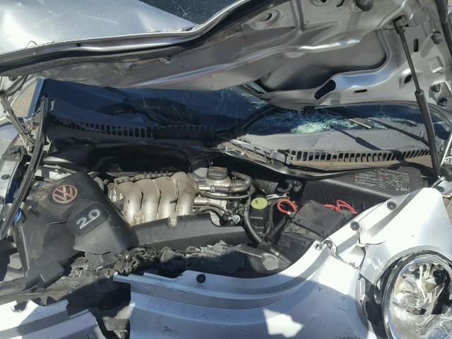 3VWCK31C95M409567 - 2005 VOLKSWAGEN NEW BEETLE 银色 照片 7