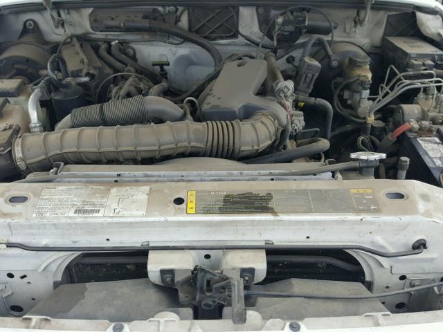 4F4YR16V43TM09100 - 2003 MAZDA B3000 CAB WHITE photo 7