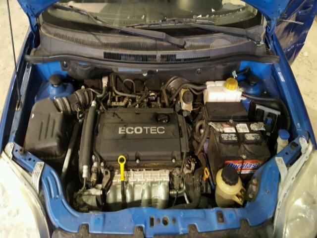 KL1TD56E19B680338 - 2009 CHEVROLET AVEO LS BLUE photo 7