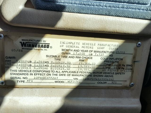 1GBKP37W2J3326192 - 1988 CHEVROLET P30 BEIGE photo 10