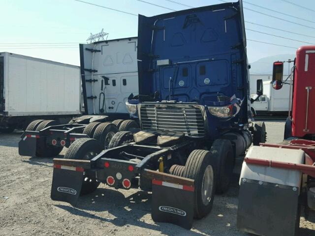 1FUJGLDR3DLBS3589 - 2013 FREIGHTLINER CASCADIA 1 BLUE photo 4