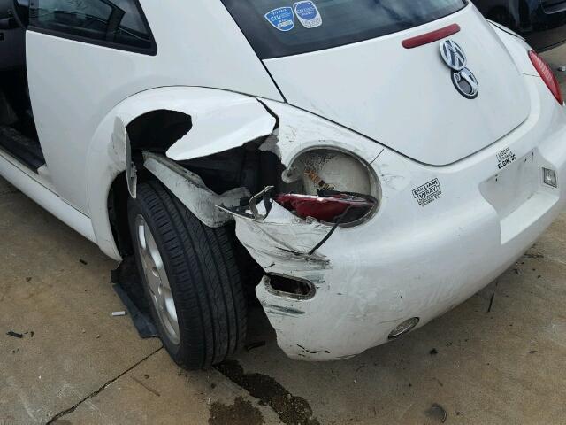 3VWCP21C12M414480 - 2002 VOLKSWAGEN NEW BEETLE 白色 照片 9