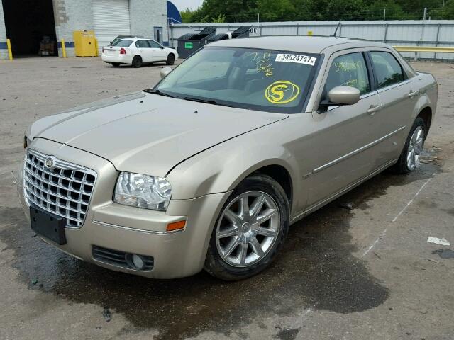 2C3LA53G58H238048 - 2008 CHRYSLER 300 TOURIN TAN photo 2