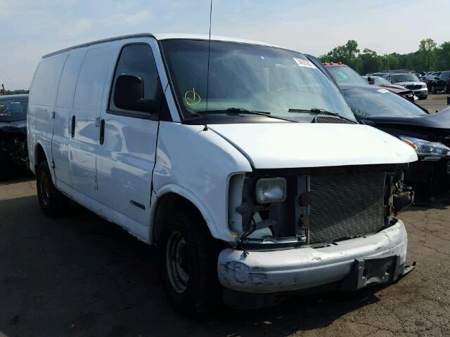 1GCFG15W821223697 - 2002 CHEVROLET EXPRESS G1 WHITE photo 1