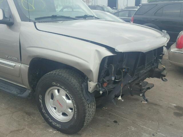1GKEK13Z82J343110 - 2002 GMC YUKON Արծաթագույն լուսանկար 9