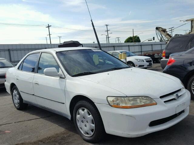 JHMCG6654XC018992 - 1999 HONDA ACCORD LX WHITE photo 1