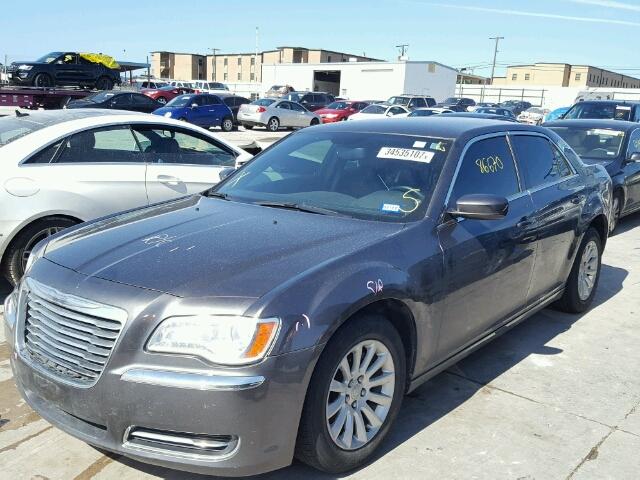 2C3CCAAG9DH738973 - 2013 CHRYSLER 300 GRAY photo 2