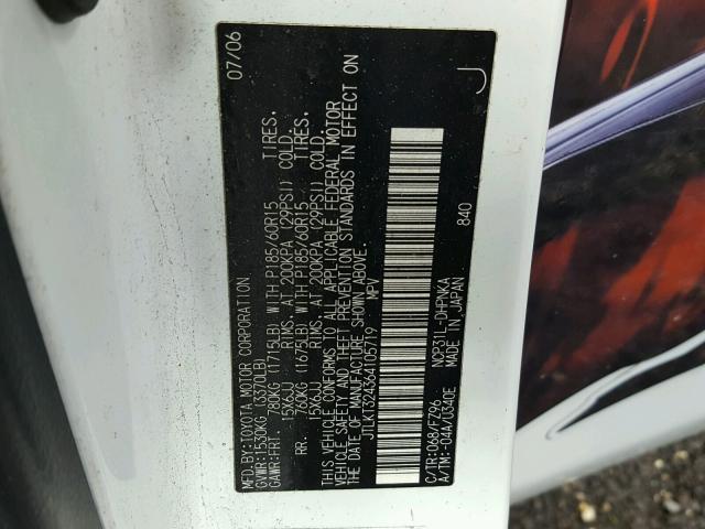 JTLKT324364105719 - 2006 TOYOTA SCION XB WHITE photo 10