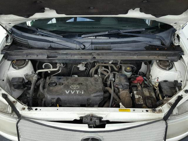 JTLKT324364105719 - 2006 TOYOTA SCION XB WHITE photo 7