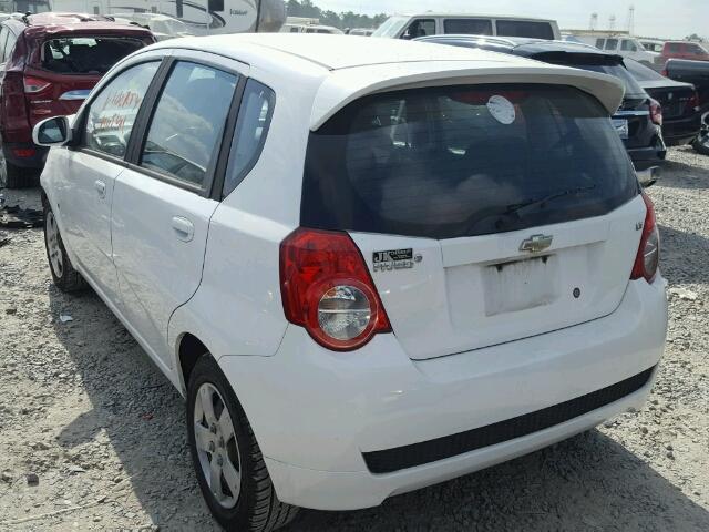 KL1TD66E29B650724 - 2009 CHEVROLET AVEO LS WHITE photo 3