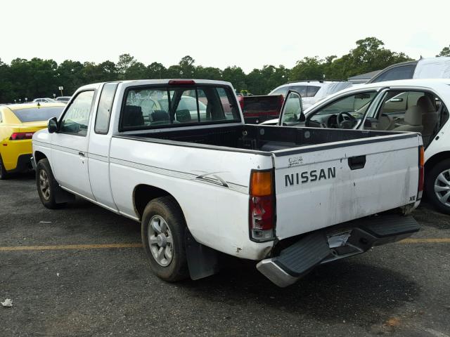 1N6SD16SXTC389208 - 1996 NISSAN TRUCK KING WHITE photo 3