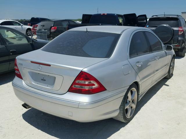 WDBRF52H06E019843 - 2006 MERCEDES-BENZ C GENERATI SILVER photo 4