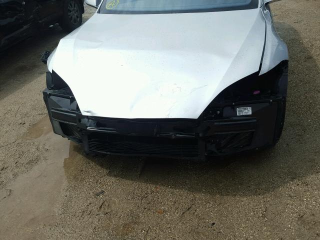 5YJSA1E10GF157570 - 2016 TESLA MODEL S Արծաթագույն լուսանկար 9