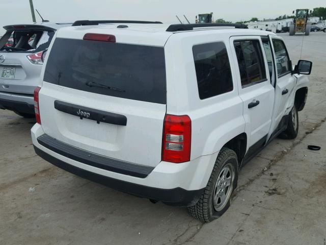 1C4NJRBB2CD611697 - 2012 JEEP PATRIOT SP WHITE photo 4