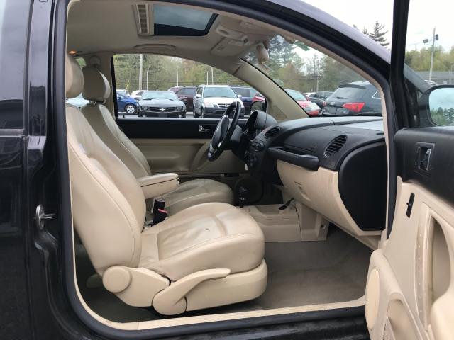 3VWSR31C36M424963 - 2006 VOLKSWAGEN NEW BEETLE 黑色 照片 5