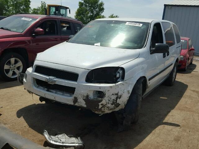 1GNDV23168D187114 - 2008 CHEVROLET UPLANDER L WHITE photo 2